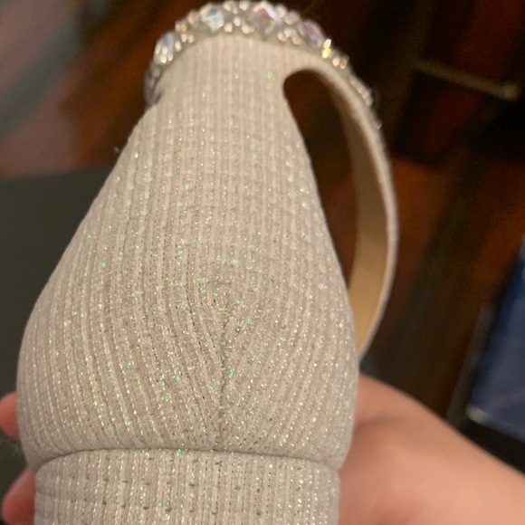 Badgley Mischa Block Heeled Sandals, size 6 - Picture 12 of 13